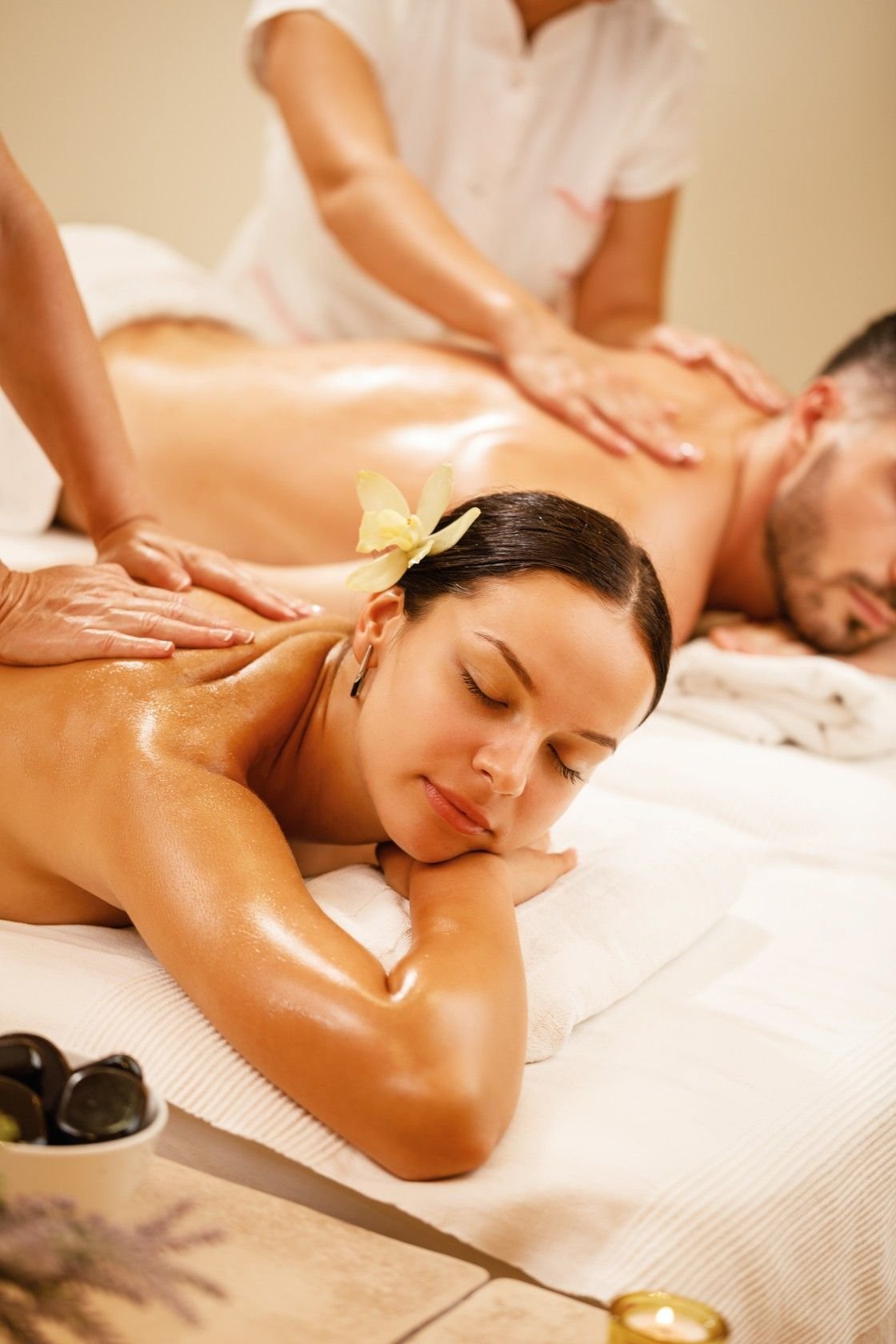 Swedish full body massage at a professional spa in Thrissur, Kerala
